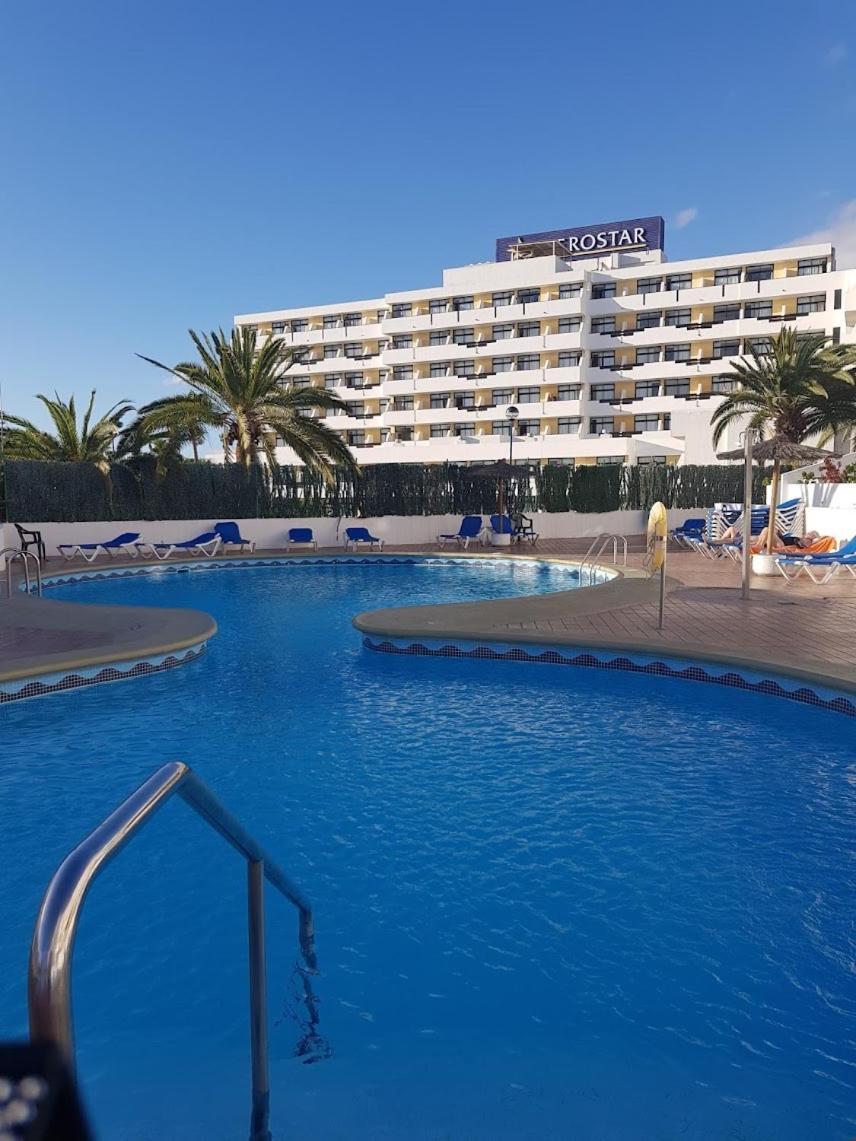Garden City Apartment Privado Playa Feñabe Екстериор снимка