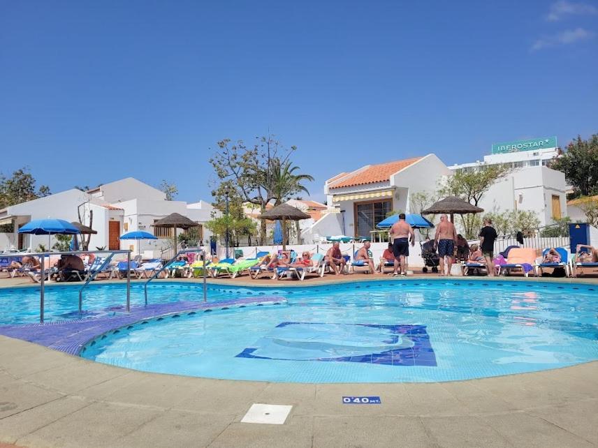 Garden City Apartment Privado Playa Feñabe Екстериор снимка