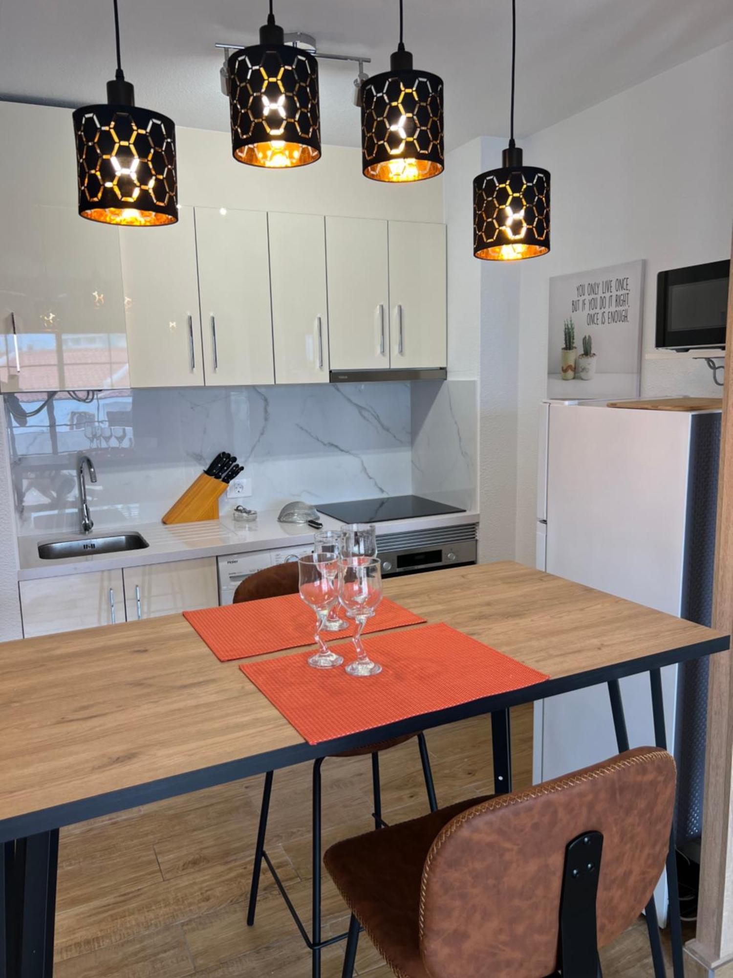 Garden City Apartment Privado Playa Feñabe Екстериор снимка